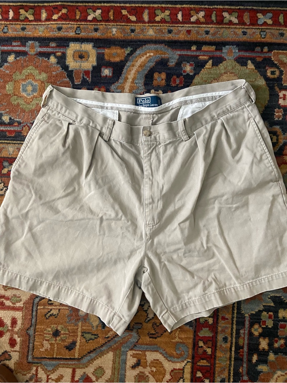 Polo by Ralph Lauren Men’s Pleated Chino Shorts —Sand 38
